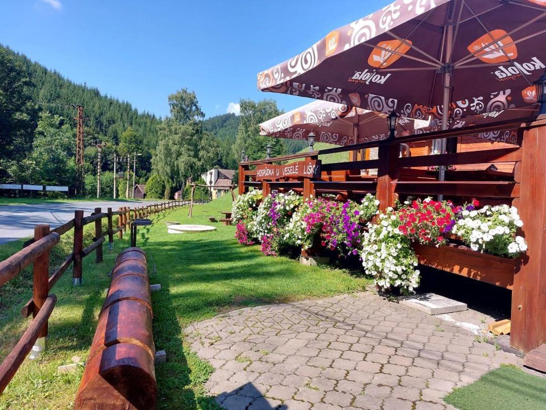 U Vesele Lisky Hotel Hutisko Екстериор снимка