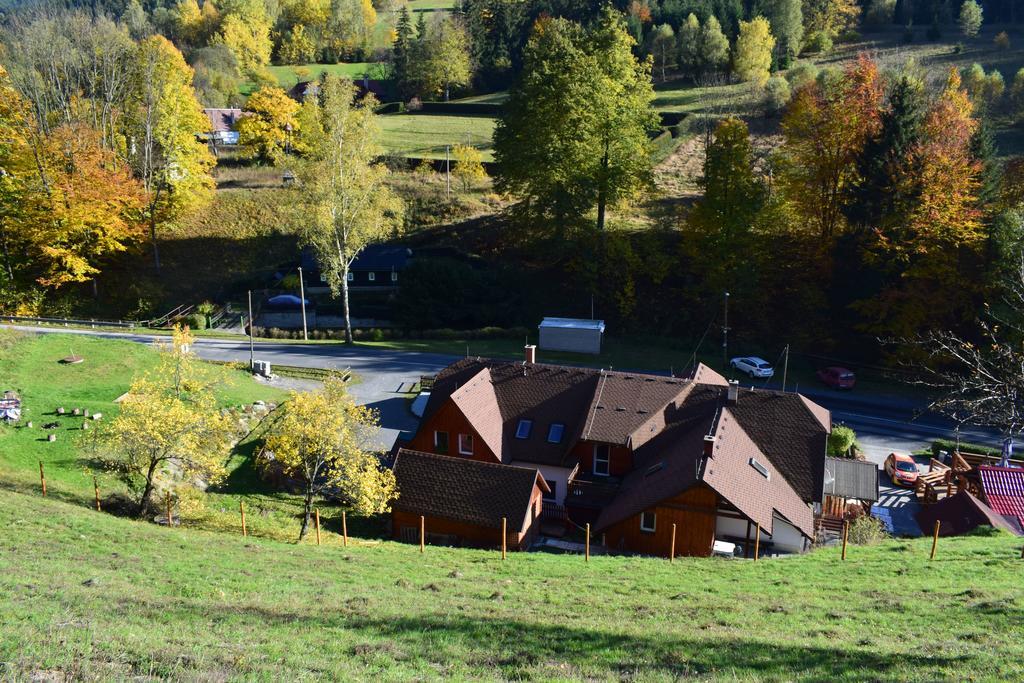 U Vesele Lisky Hotel Hutisko Екстериор снимка